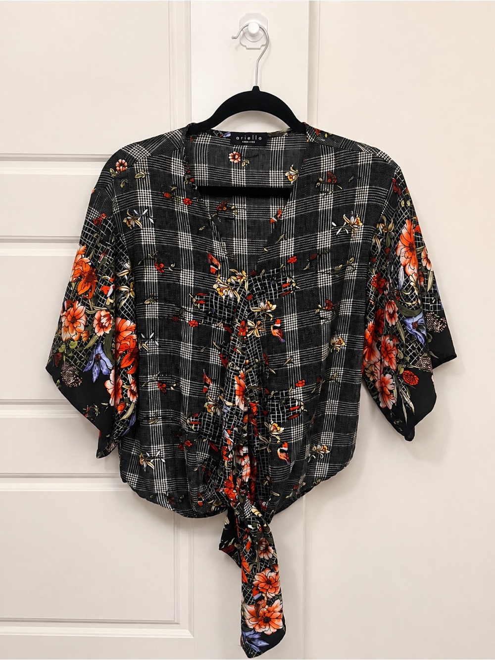 Ariella Black Plaid & Floral Mixed Print Tie-Front Blouse Size Small
